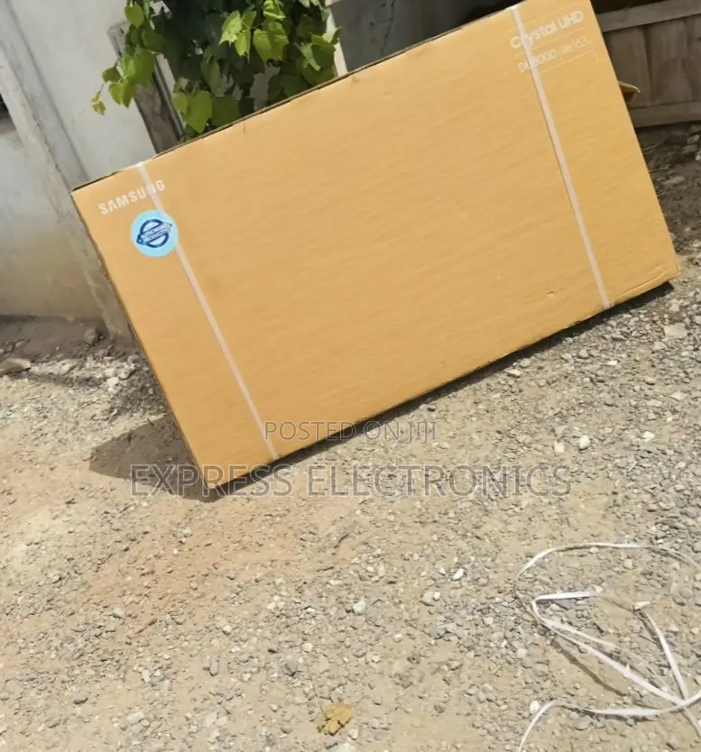 Ue65cu8000 —- Samsung