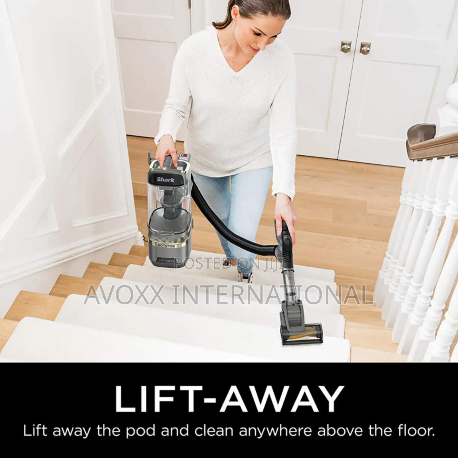 Shark LA502 Rotator Vacuum Cleaner With Self Brushroll