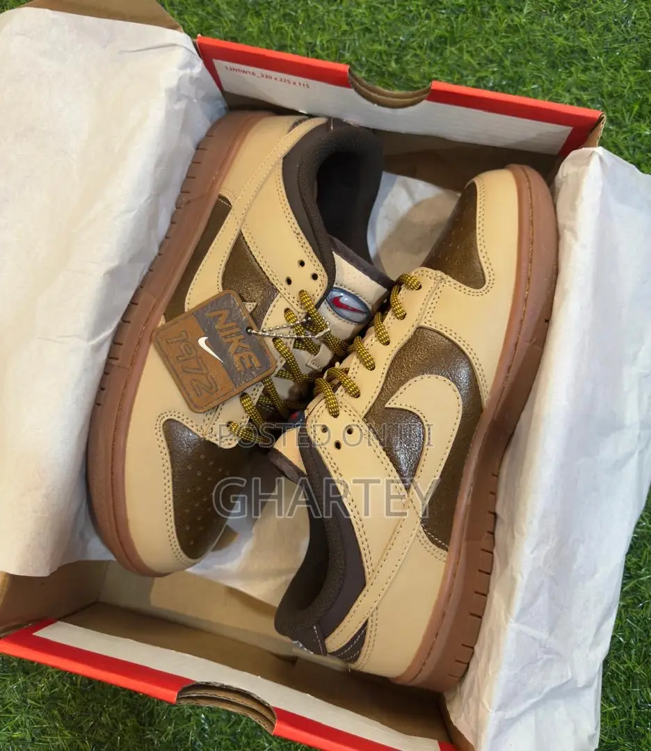 Nike SB Dunk Low