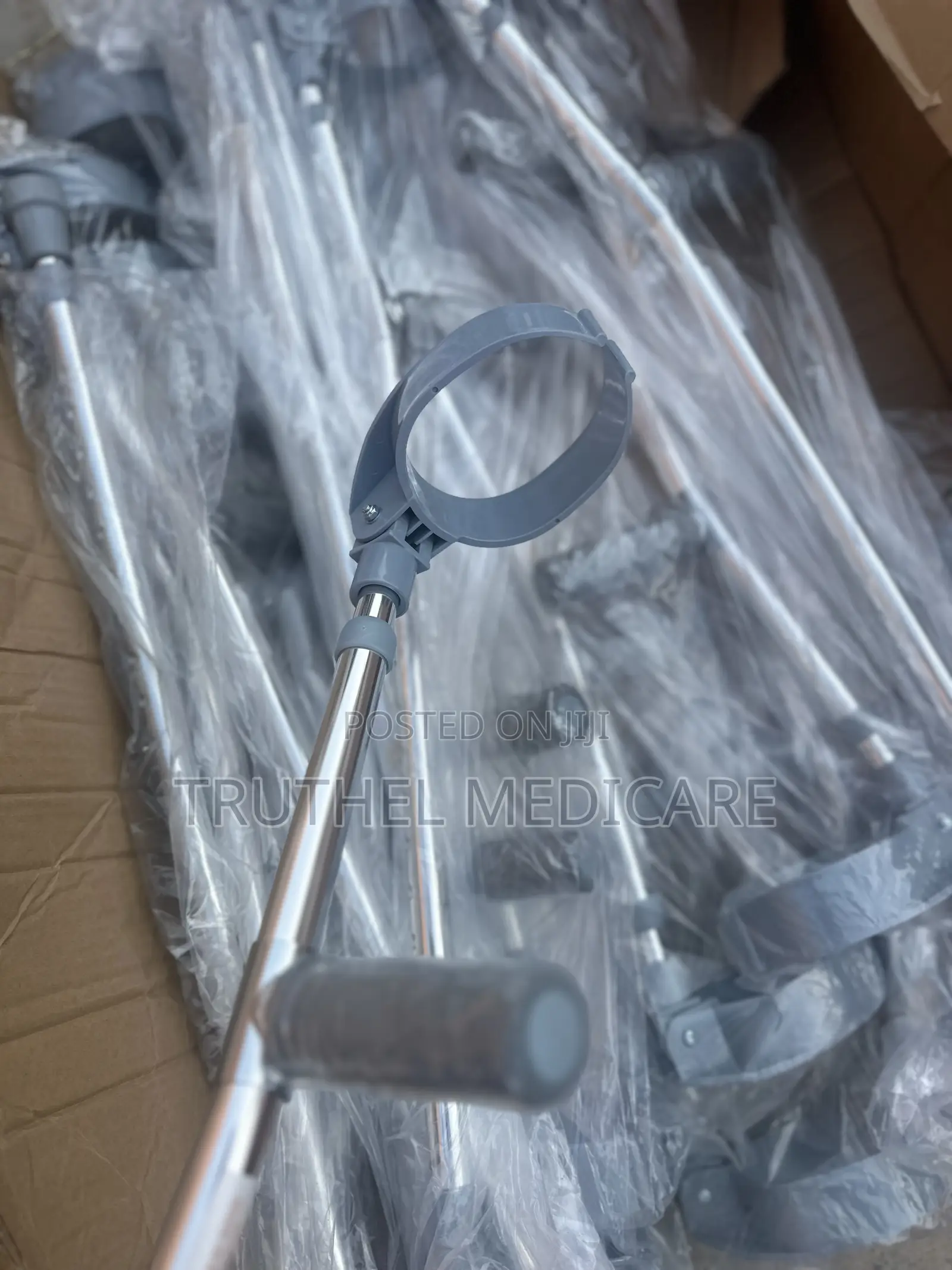 Elbow Crutches (Rotatable Grip)