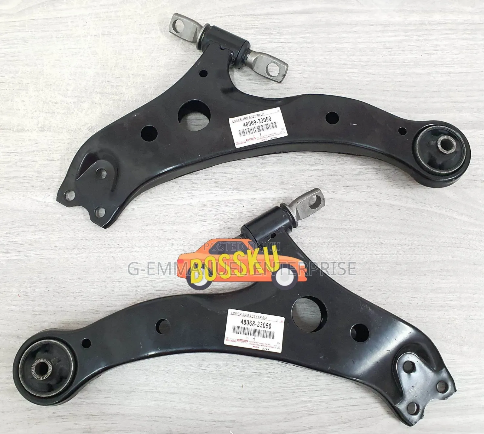 TOYOTA Camry Spider 2013-15 Lower Control Arm Pair. Original