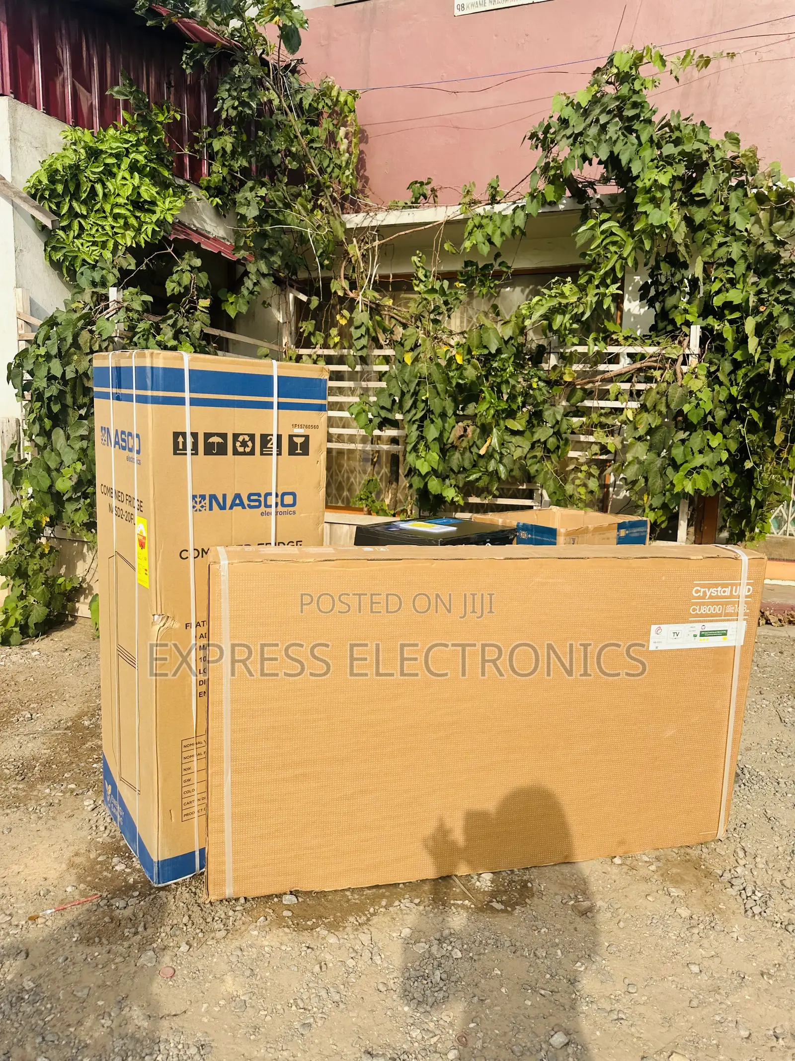 Smart Samsung UHD Smart Glossy LED Screen 65”DU7000