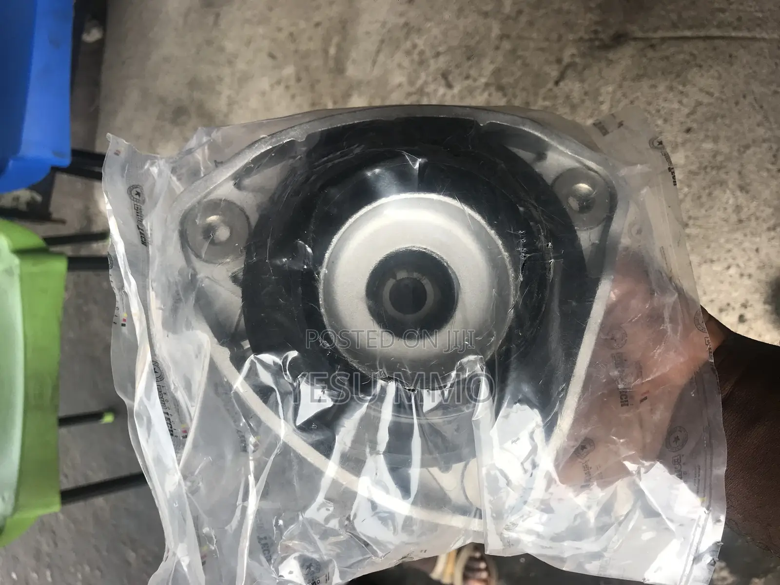 Mercedes Benz CLA Top Mount