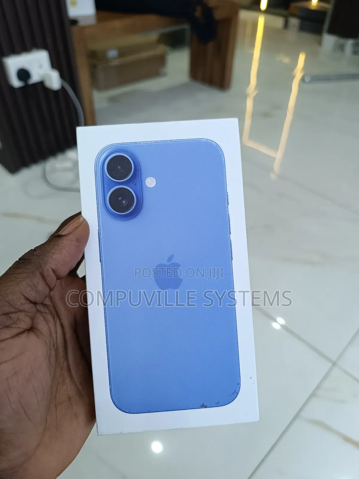 New Apple iPhone 16 128 GB Blue