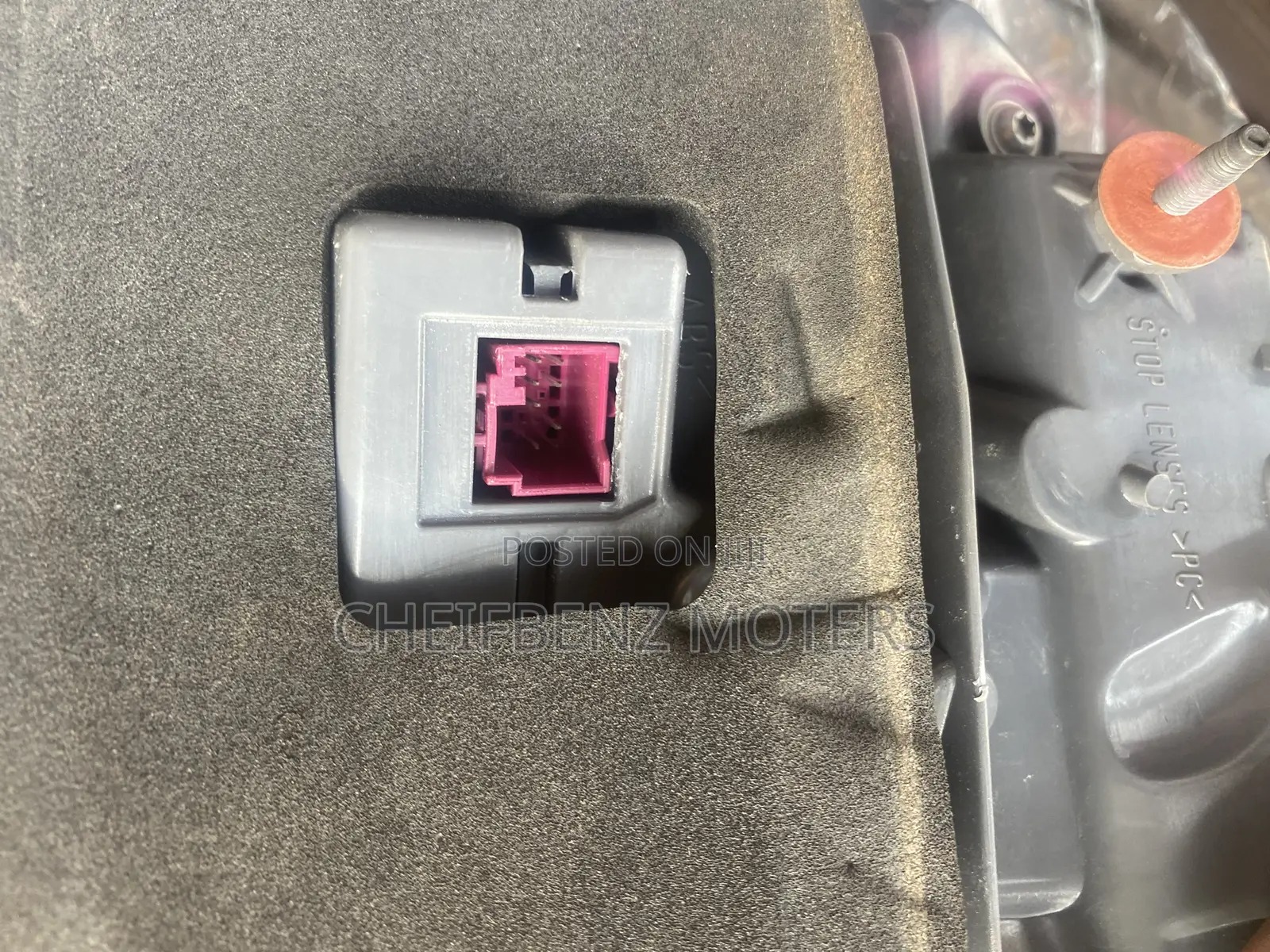 Mercedes Benz E300 E400 E450 Tailight