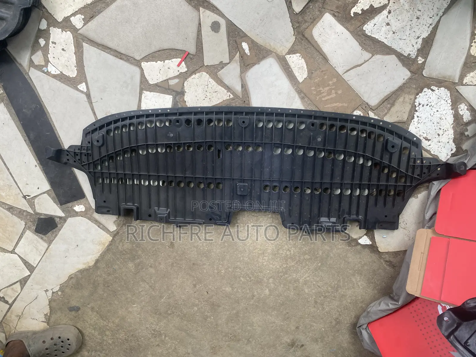 Toyota Corolla 2014,2016,2017 Engine Under Panel