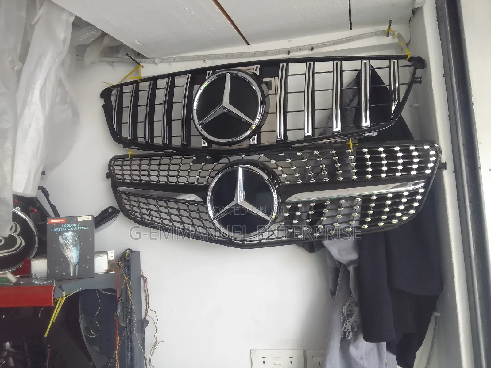Mercedes Benz C Front Shells Crown. Original