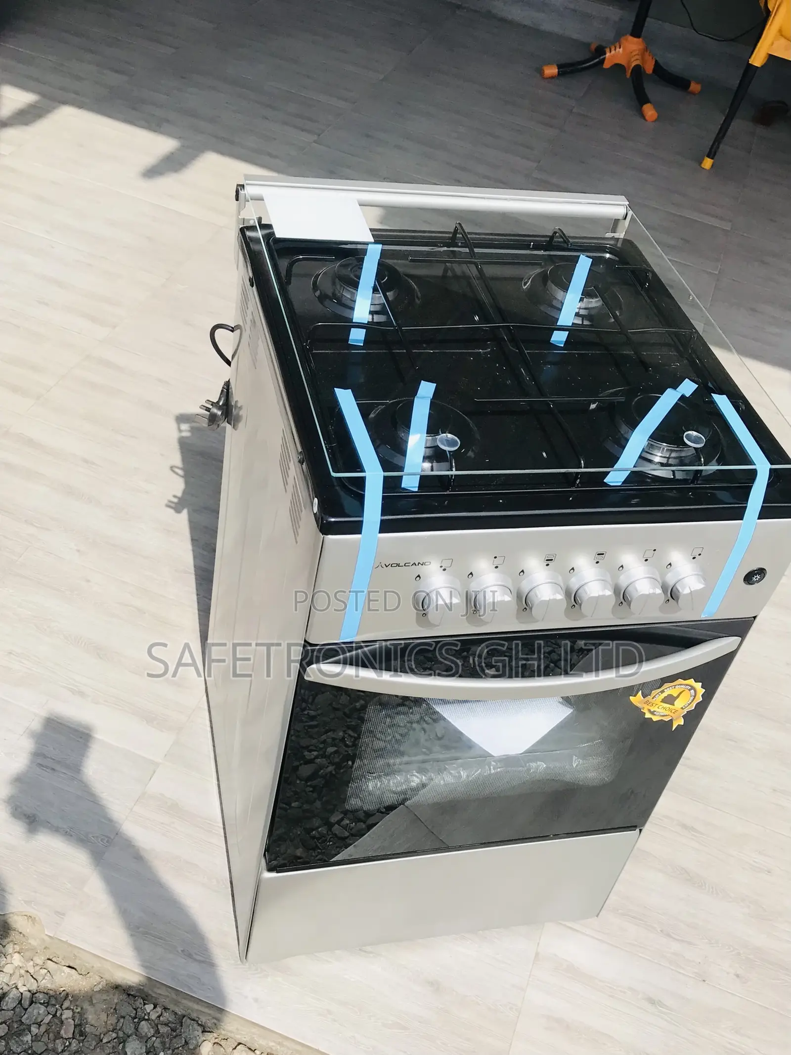 Designed Volcano 4 Gas 50by50 Oven Gray Cooker