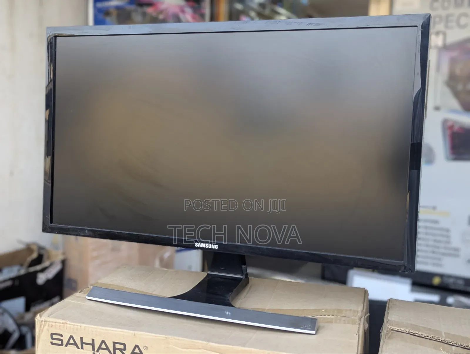 Samsung Resolution 28 Inches Monitor