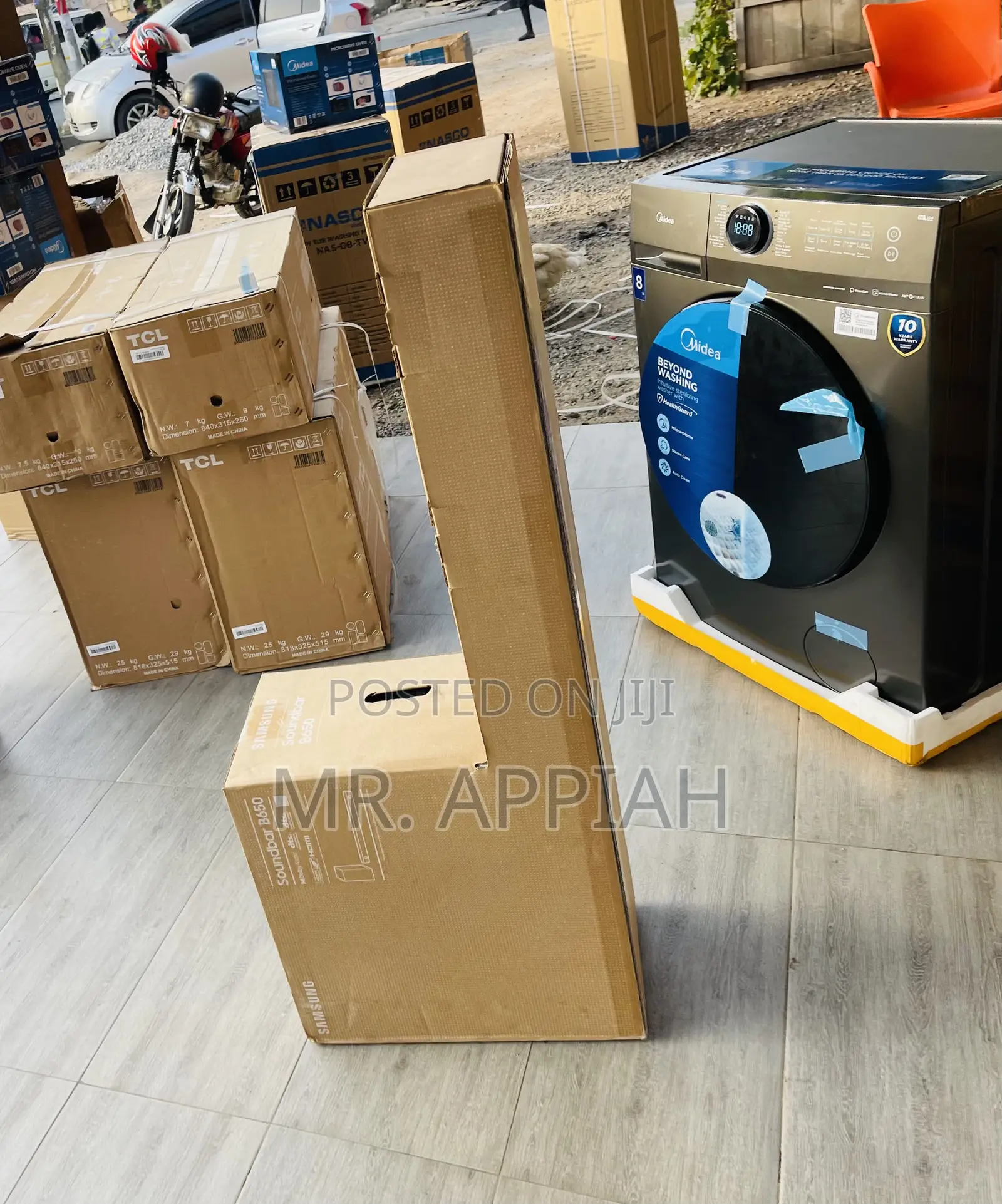Shop Samsung HWB650 3.1ch Bluetooth Sound Bar System.