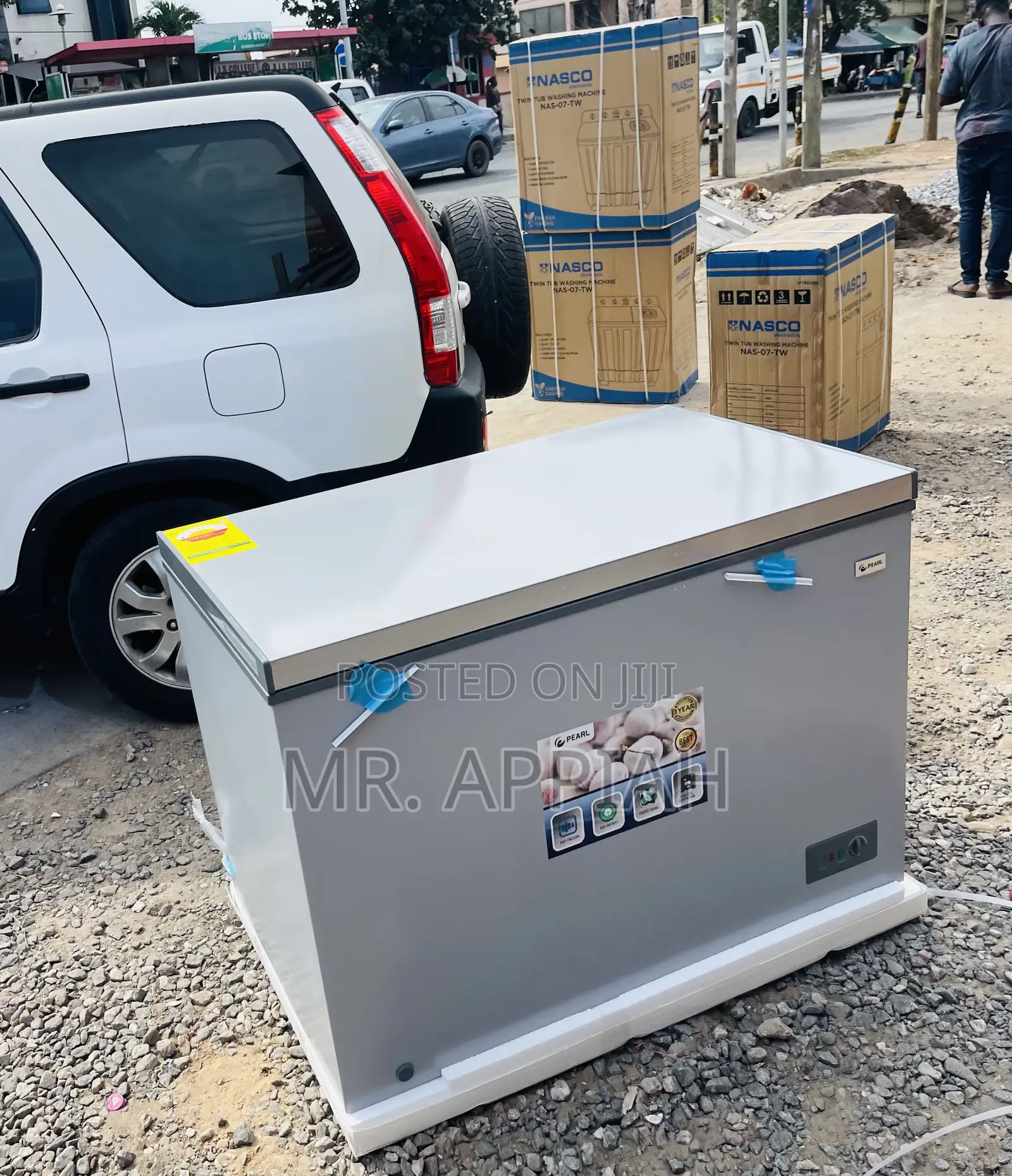 Choose Affordable Pearl Single Door Chest Freezer(251L).