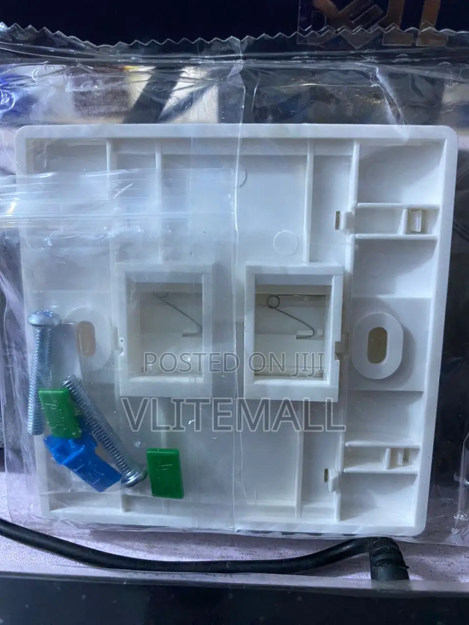 Double Faceplate