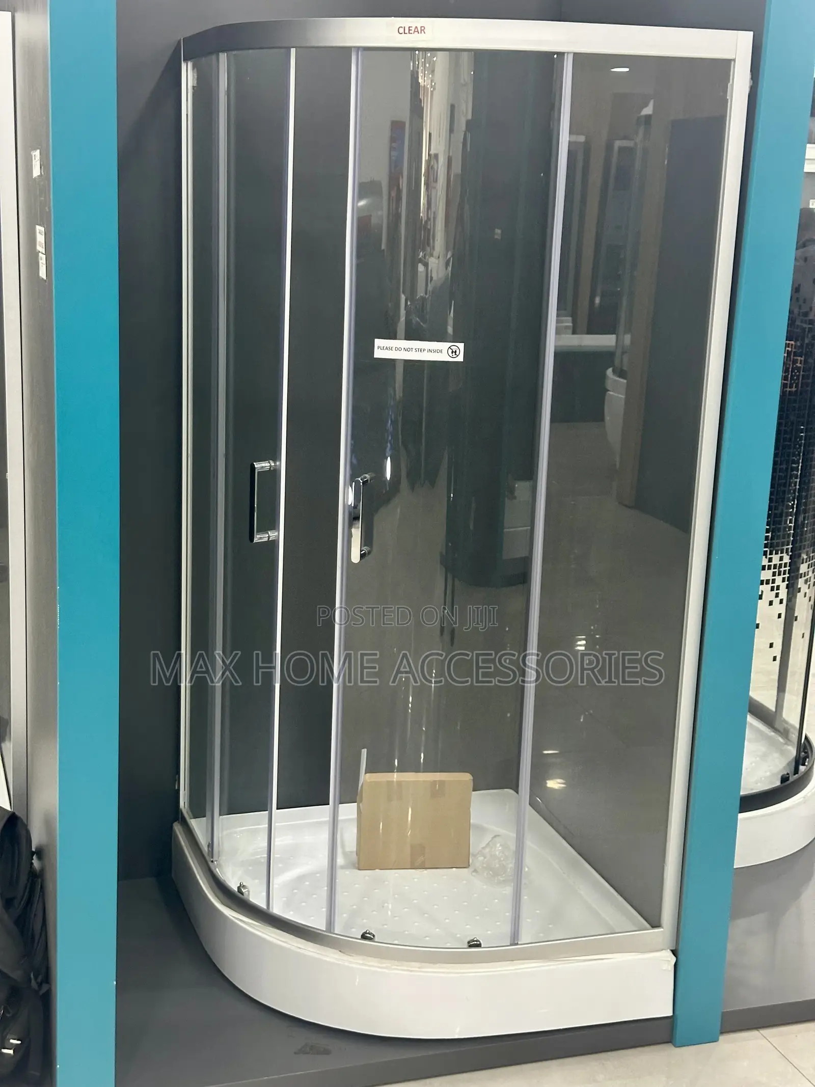 Plane Shower Cubicle