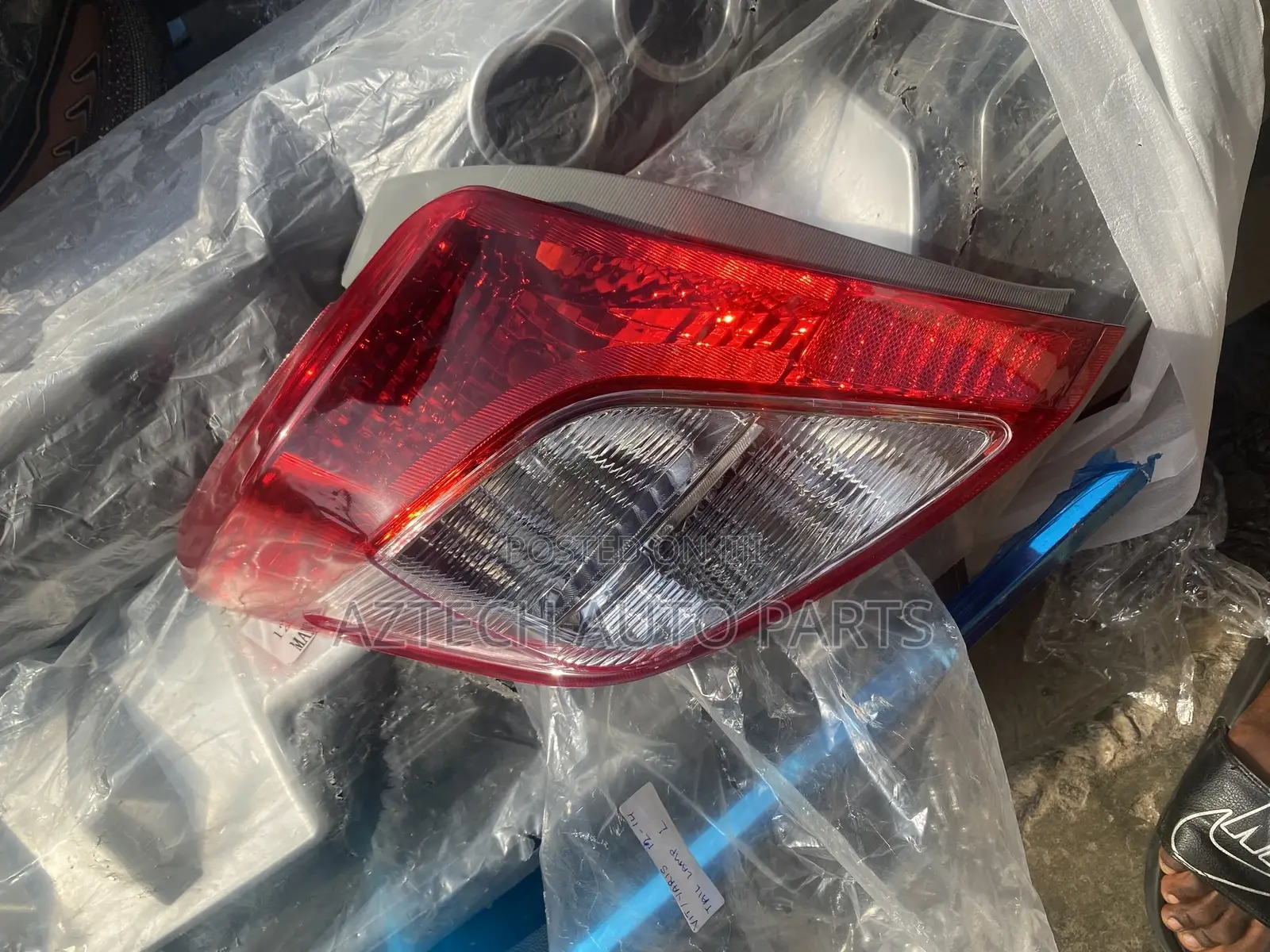 Toyota Vitz 2012-2014 Taillights