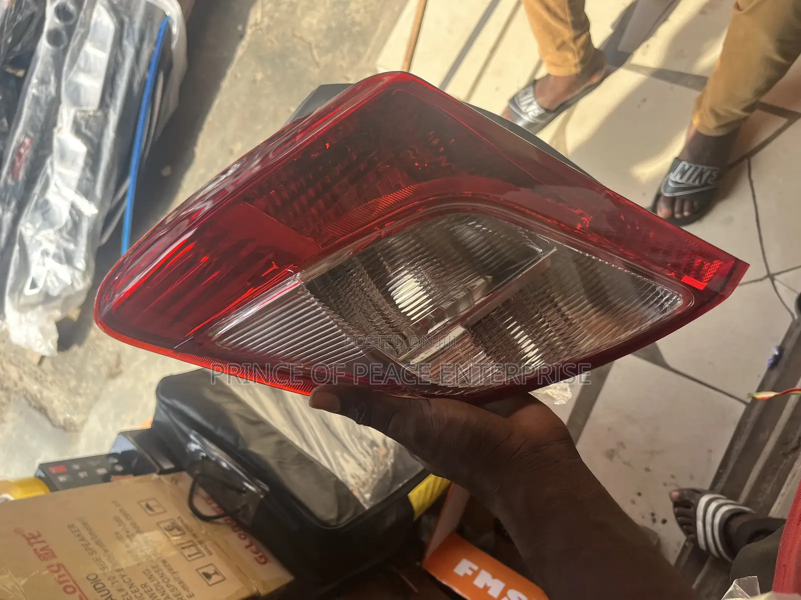 Toyota Vitz 2012 2013 2014 Taillight Pair Normal