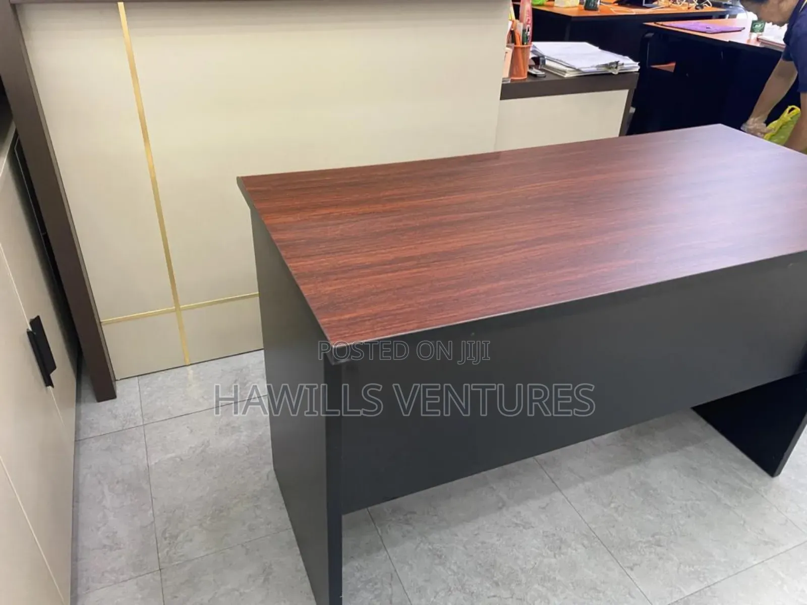Modern Simple Staff Desk