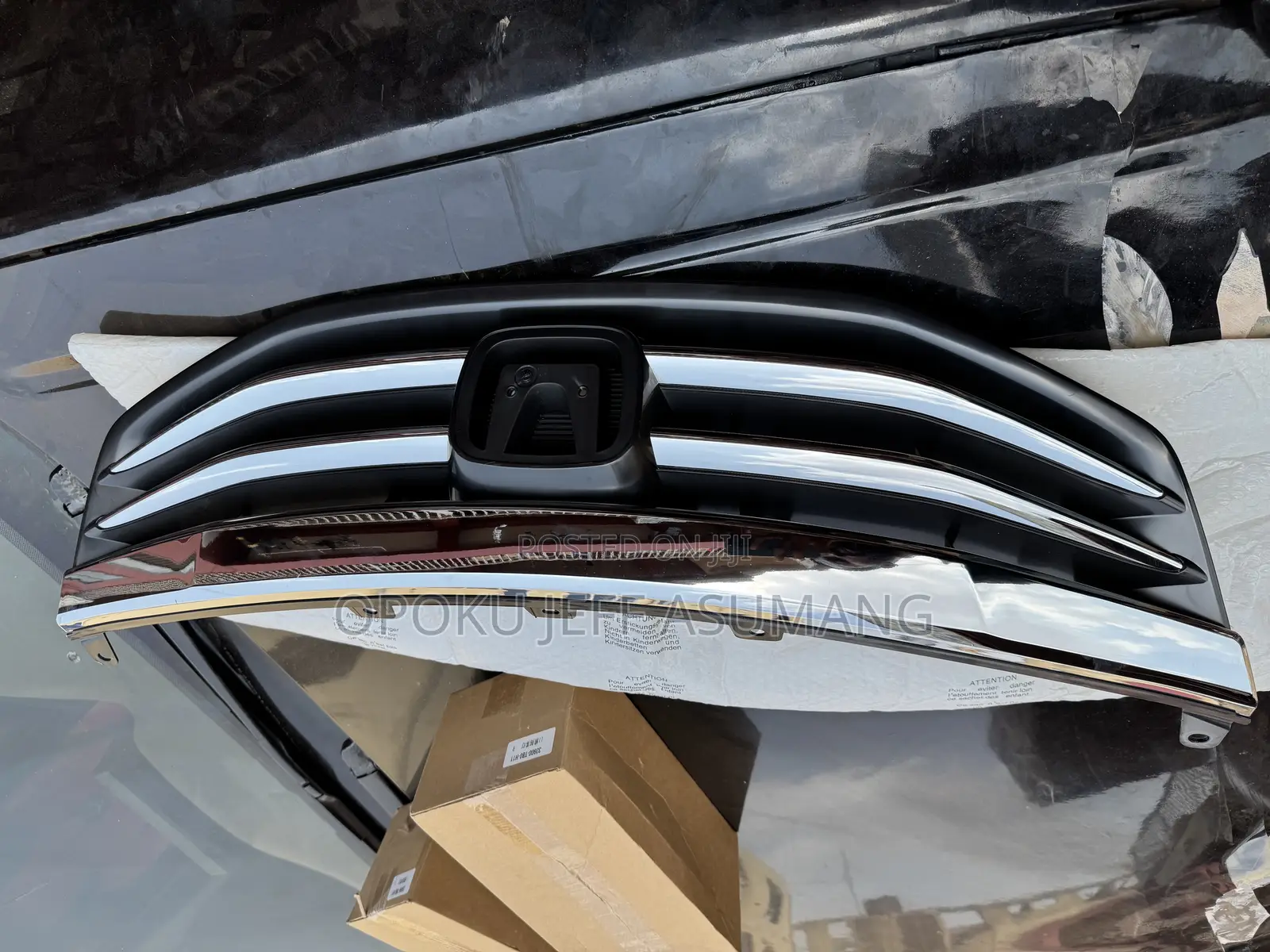 Accord 2011-2012 Top Grille