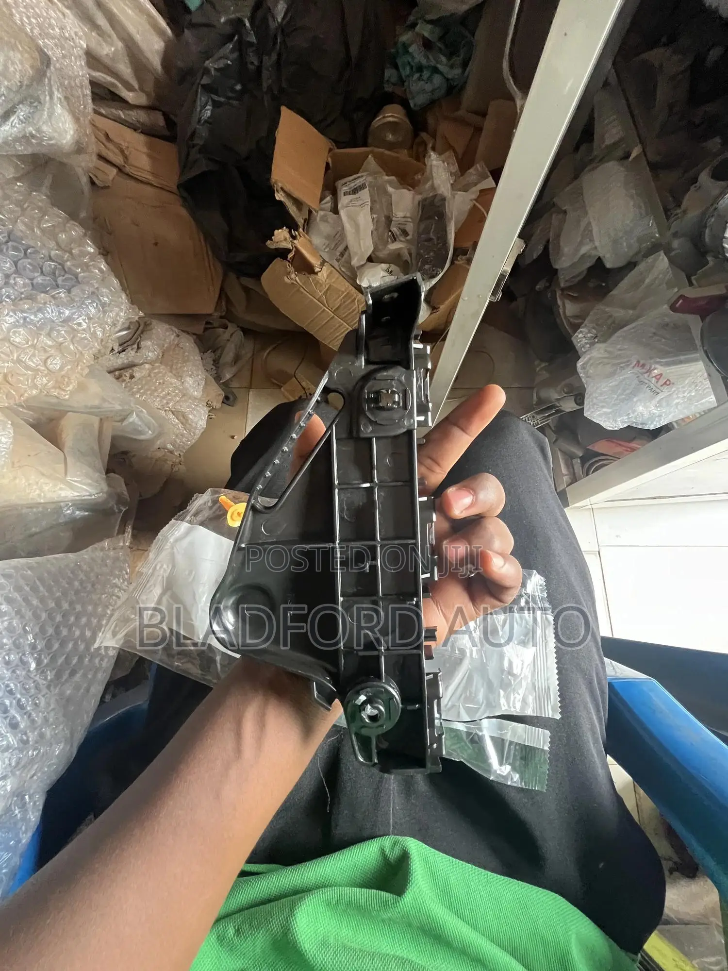 Hilux Revo 2016-2020 Fender Lock Pair