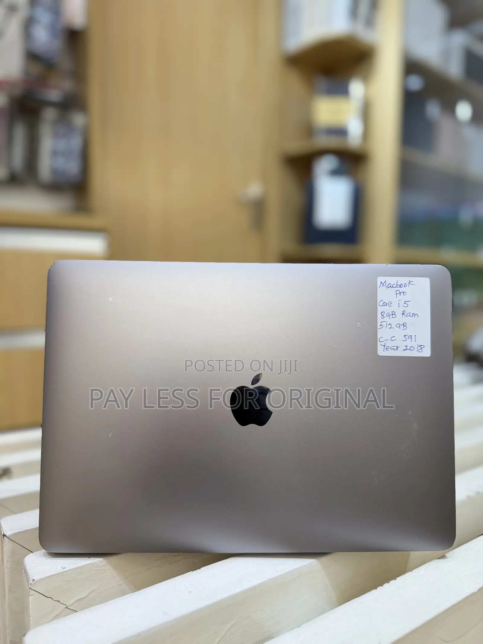 Laptop Apple MacBook Pro 2018 8GB Intel Core i5 SSD 512GB