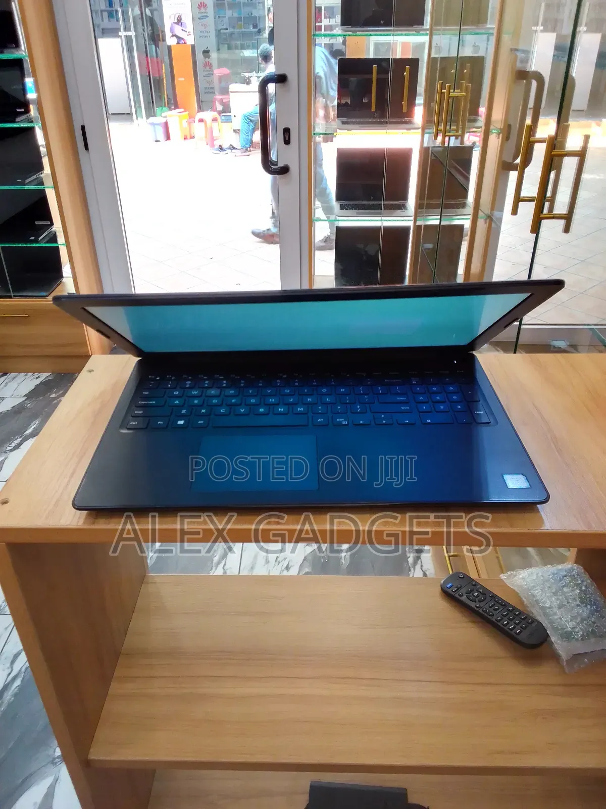 Laptop Dell Latitude 3590 8GB Intel Core I7 SSD 256GB