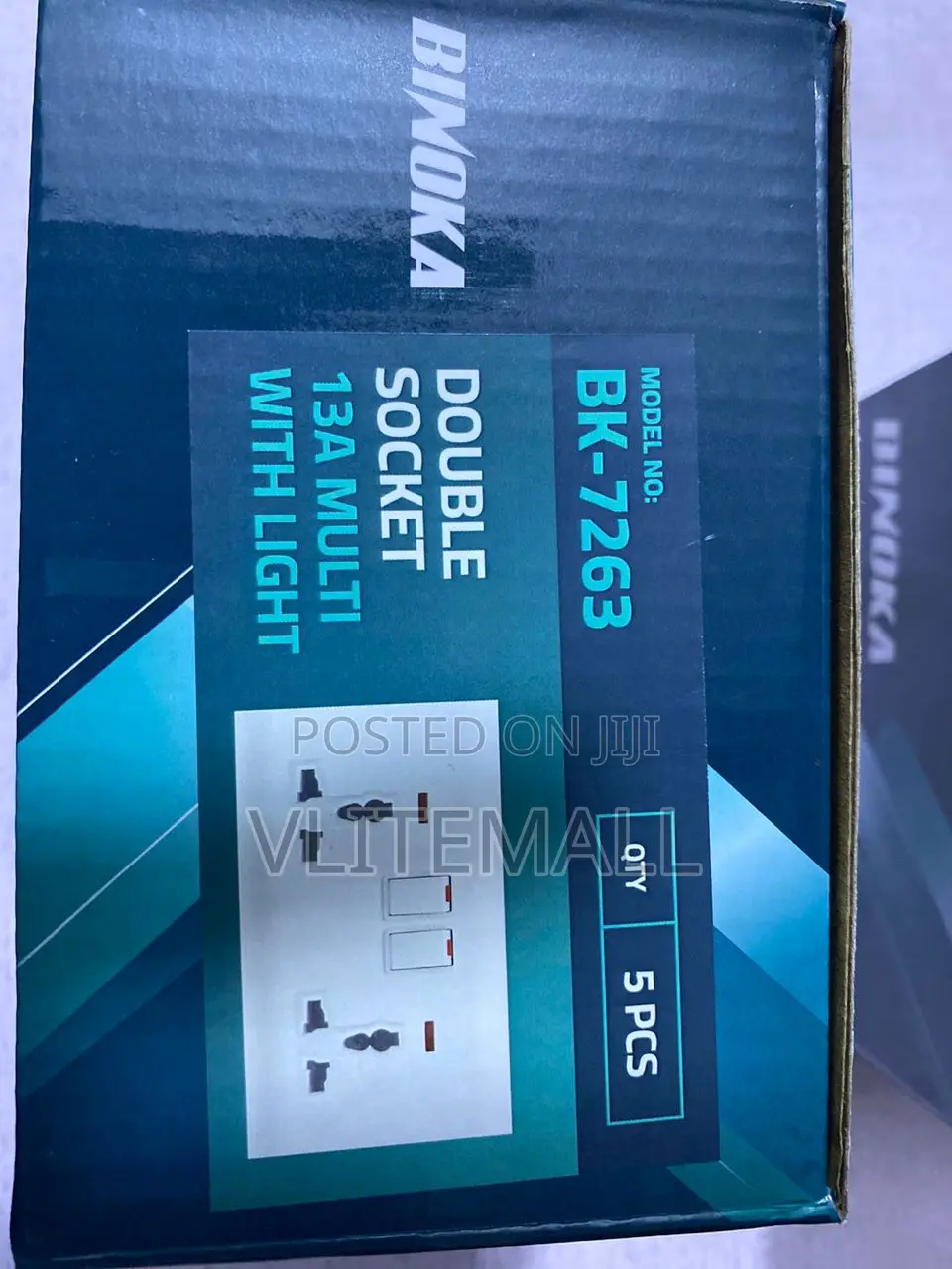 Binoka Double Socket 13A Multi With Light (BK-7263)