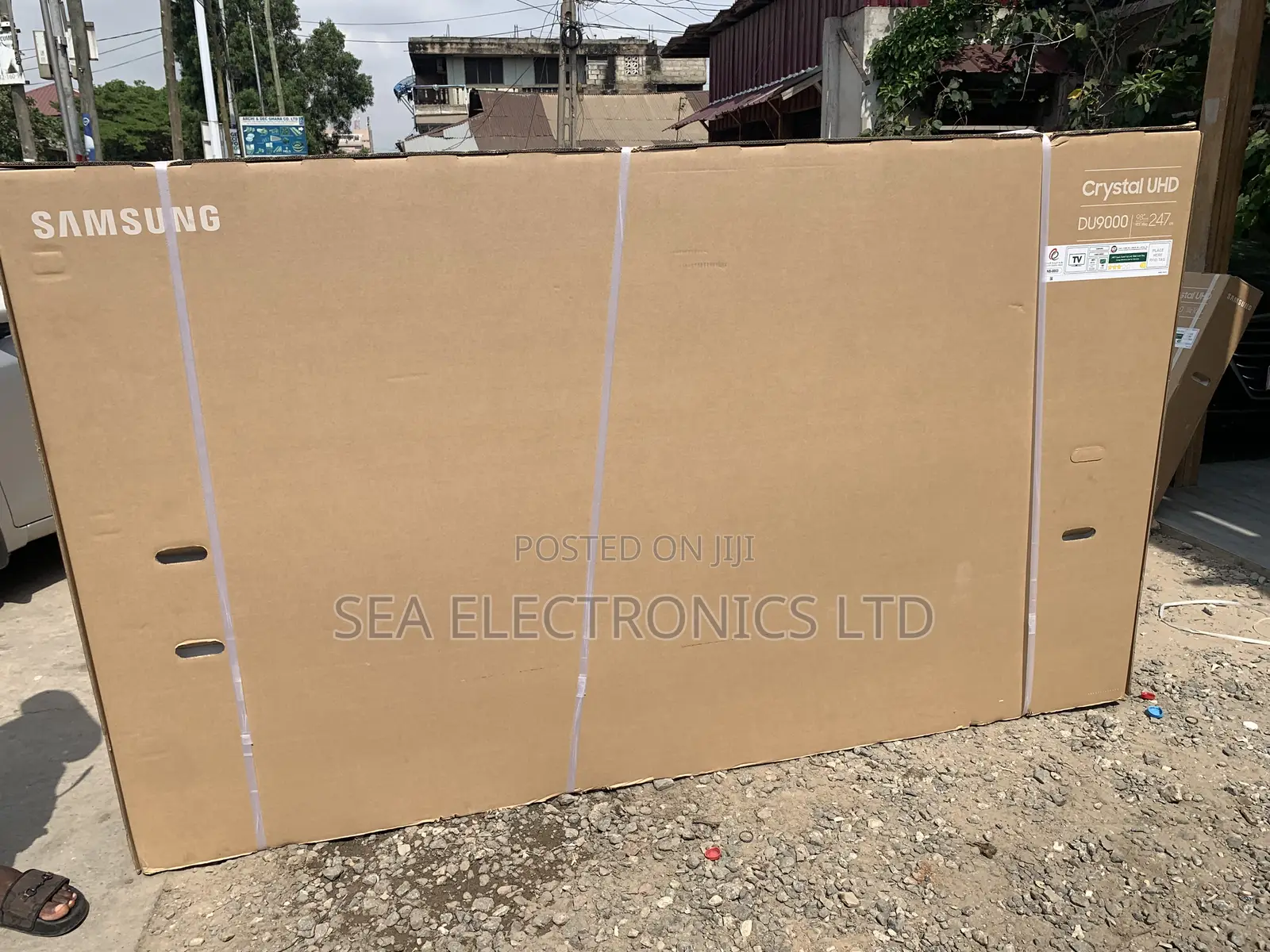 Samsung 98′′ Crystal UHD Smart Tv UA98DU9000