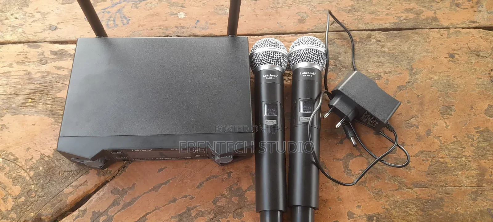 Handheld Wireless Microphones For Rent