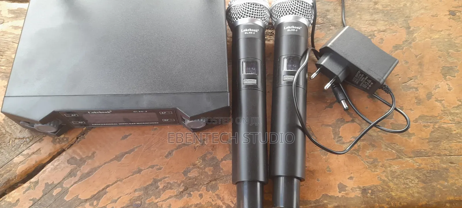 Handheld Wireless Microphones For Rent