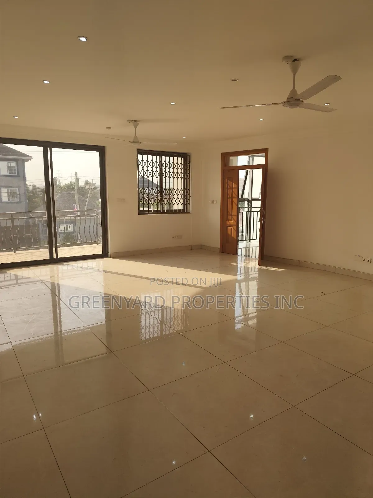3bdrm Apartment in American House, East Legon for rent