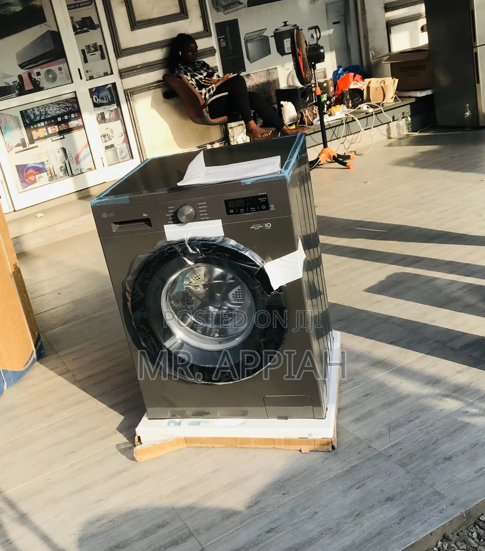 Latest and Affordable LG F2Y1TYP6J 8kg Washing Machine.