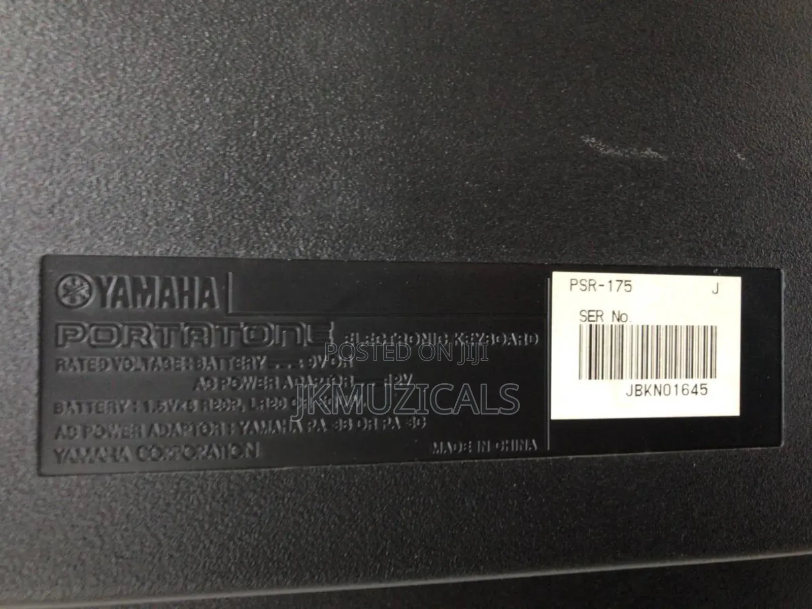 Yamaha PSR-175/ Keyboard _ Piano