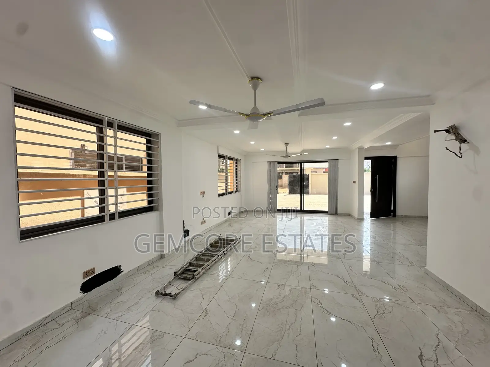 4bdrm House in Highways, Ashaley Botwe for sale
