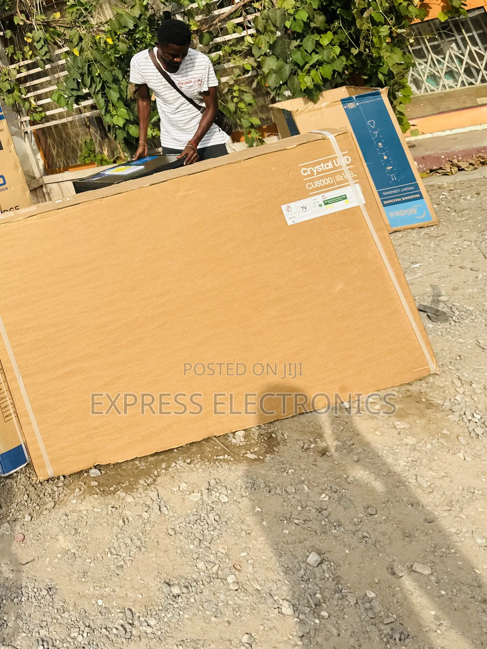 Smart Samsung Uhd 75”Du8000glossy