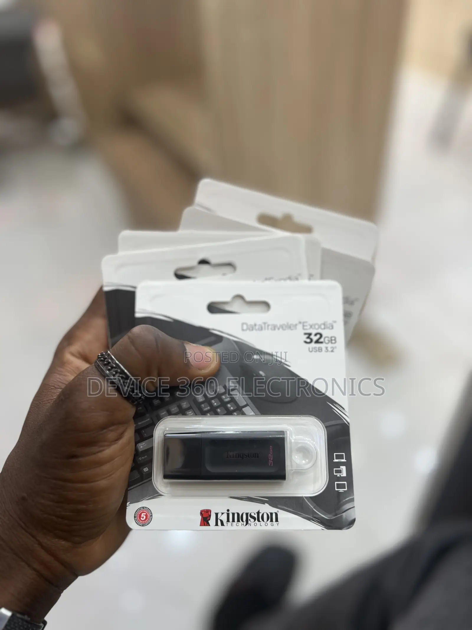 Kingston Datatraveler 32GB Flash Drive