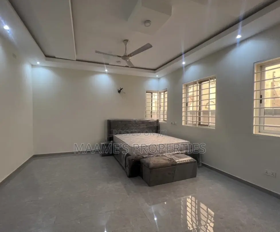3bdrm House in Oyarifa for sale
