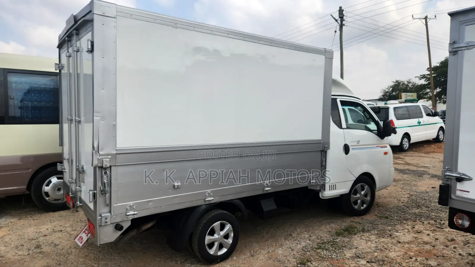 Hyundia Porter, Win Bady Truck