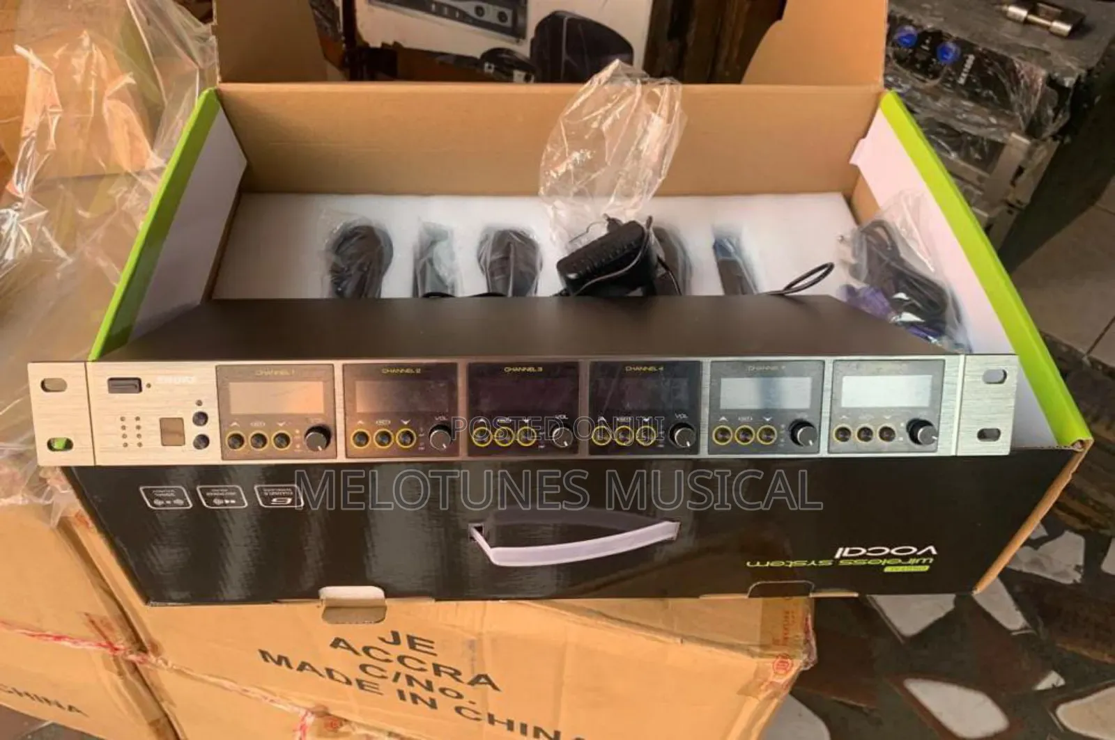 Shure 6in1 Professional Wireless Microphone