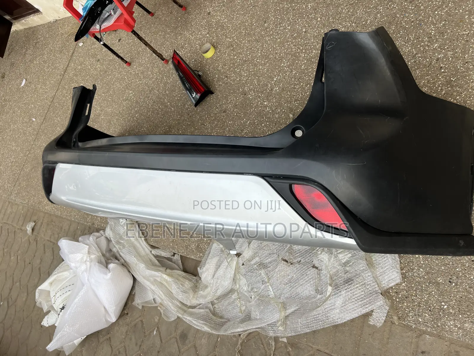 Toyota Highlander 2020,2021,2022 Back Bumper Complete