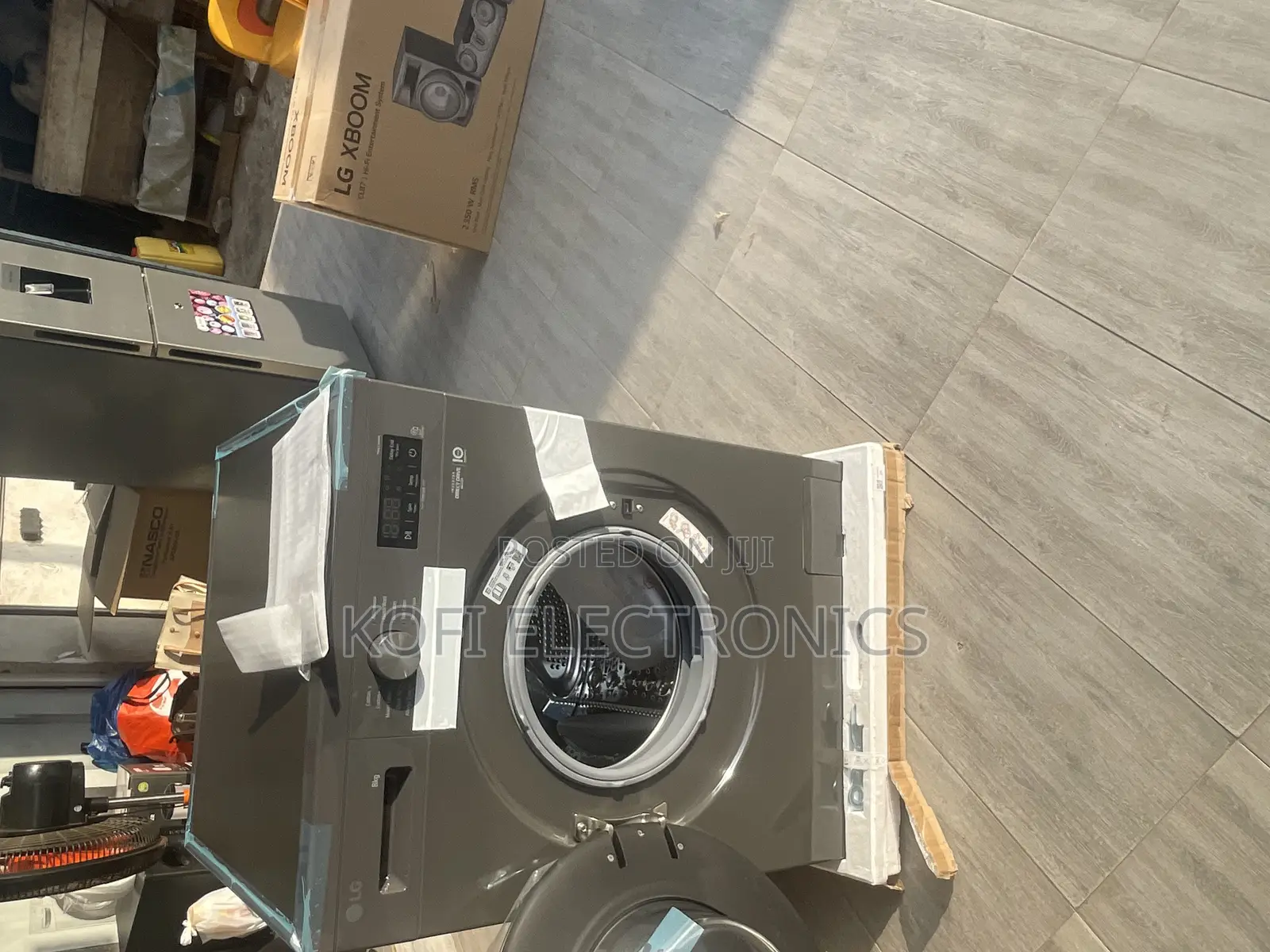 Perfect Harmony Designed LG 8kg Front Load Washing Machine