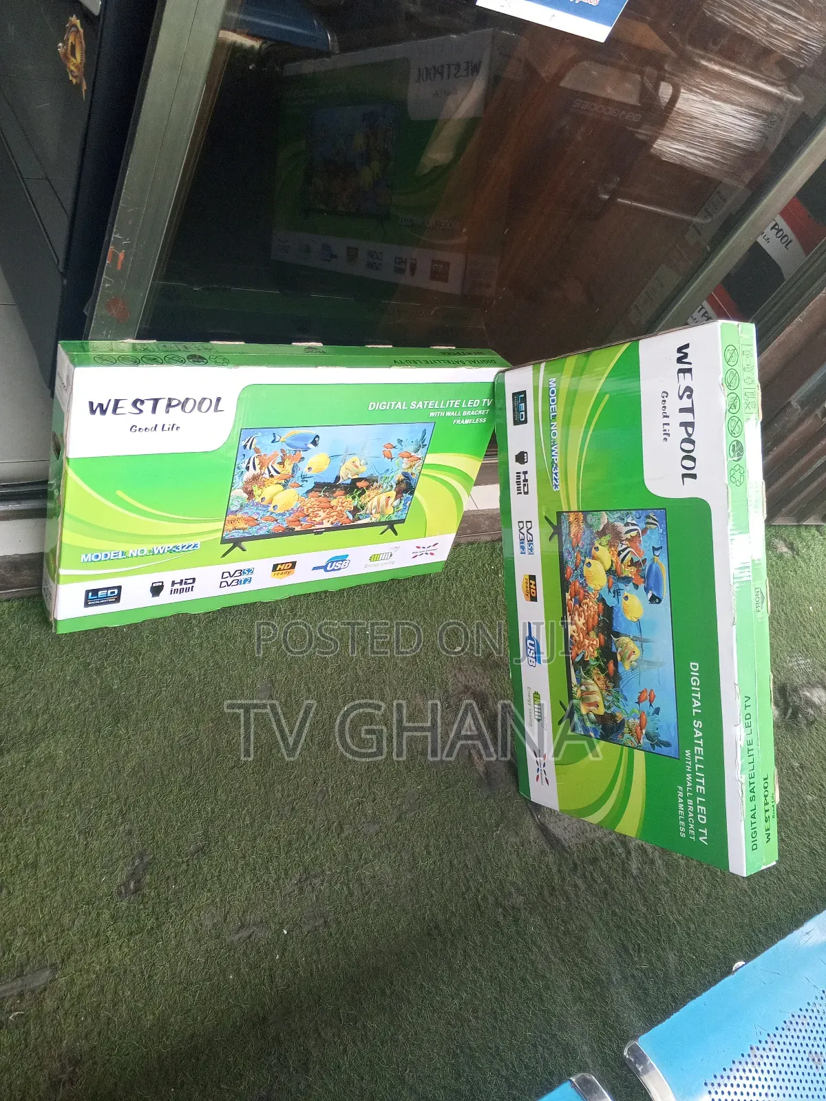 Westpool 32inches Digital Satellite Television With Bracket