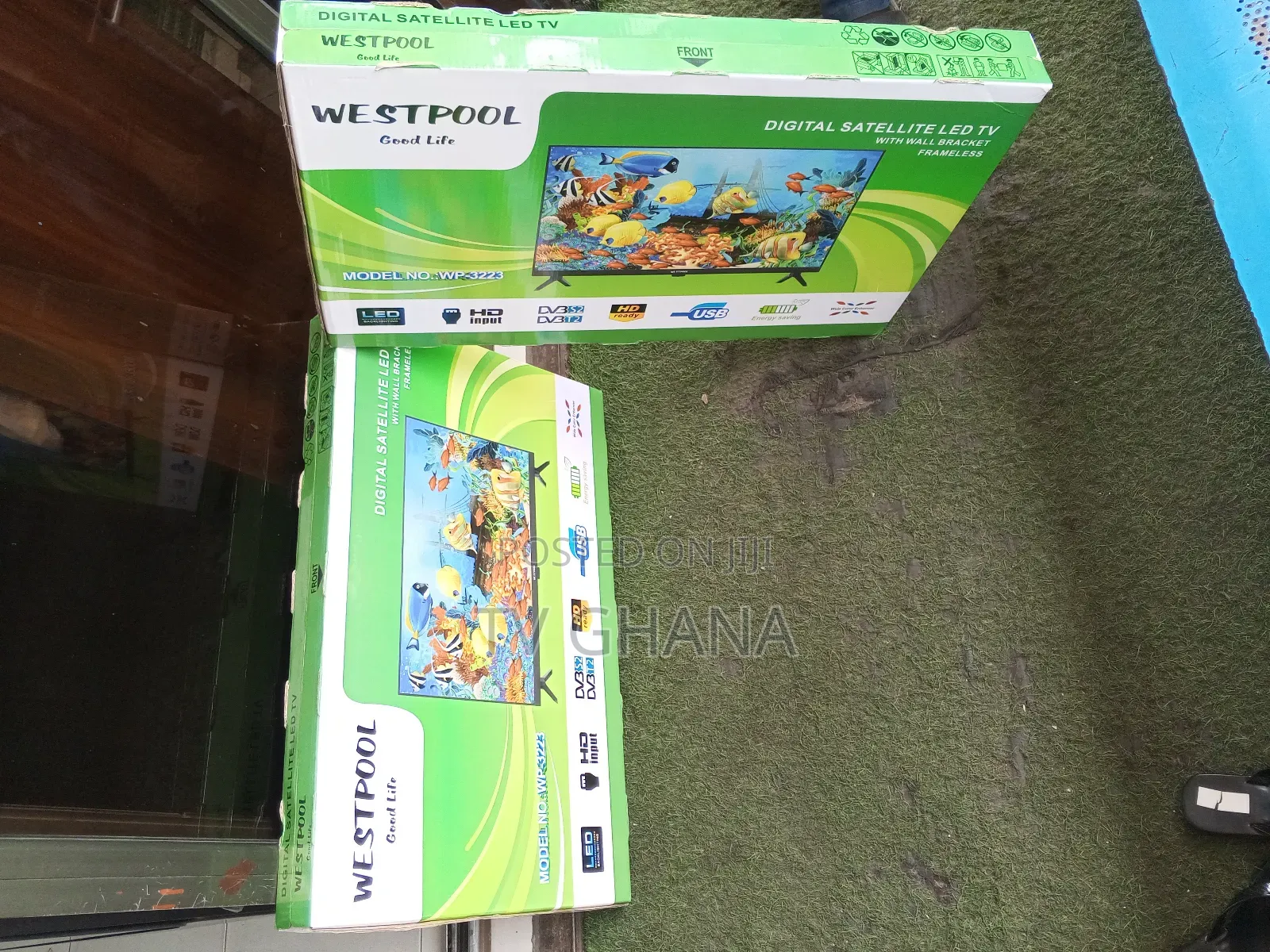 Westpool 32inches Digital Satellite Television With Bracket