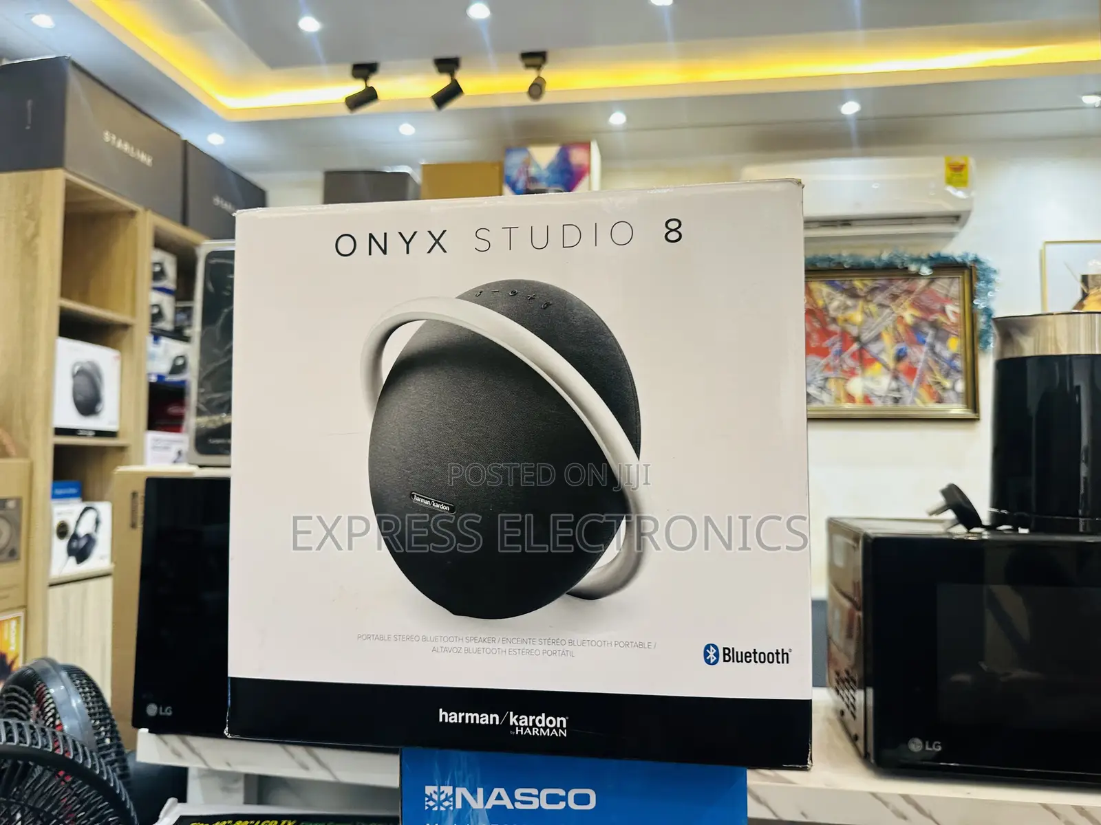 Immerse Yourself With Onyx 8