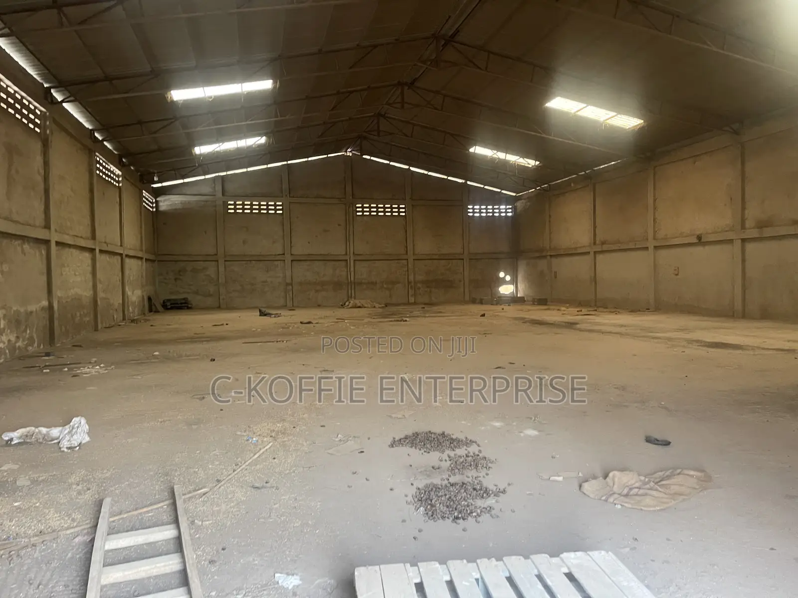 1600sqm Warehouse + Offices at Tema for Sale