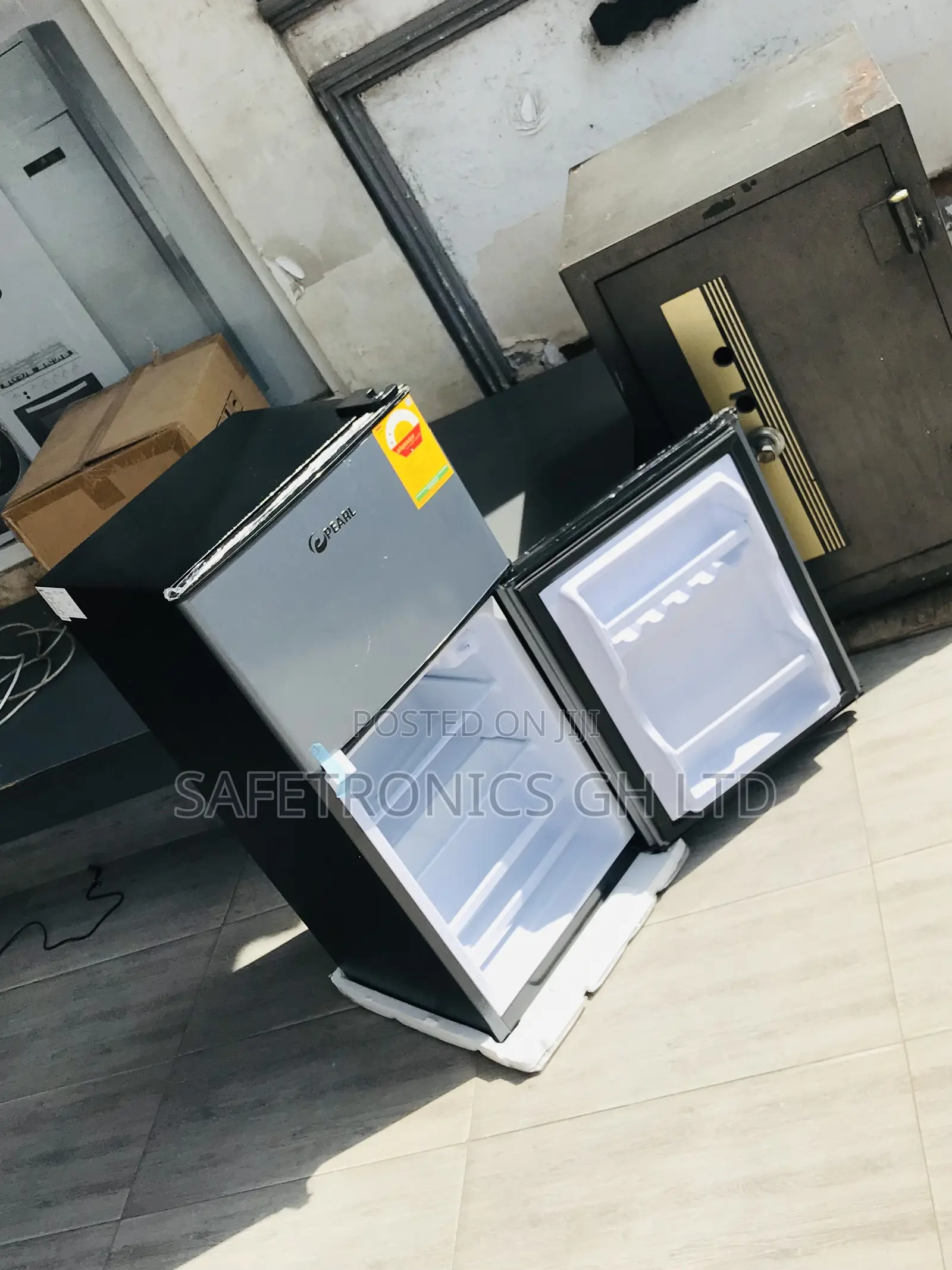 90 Liters Doubledoor Tol Mount Pearl PF-100FL-25Y Fridge