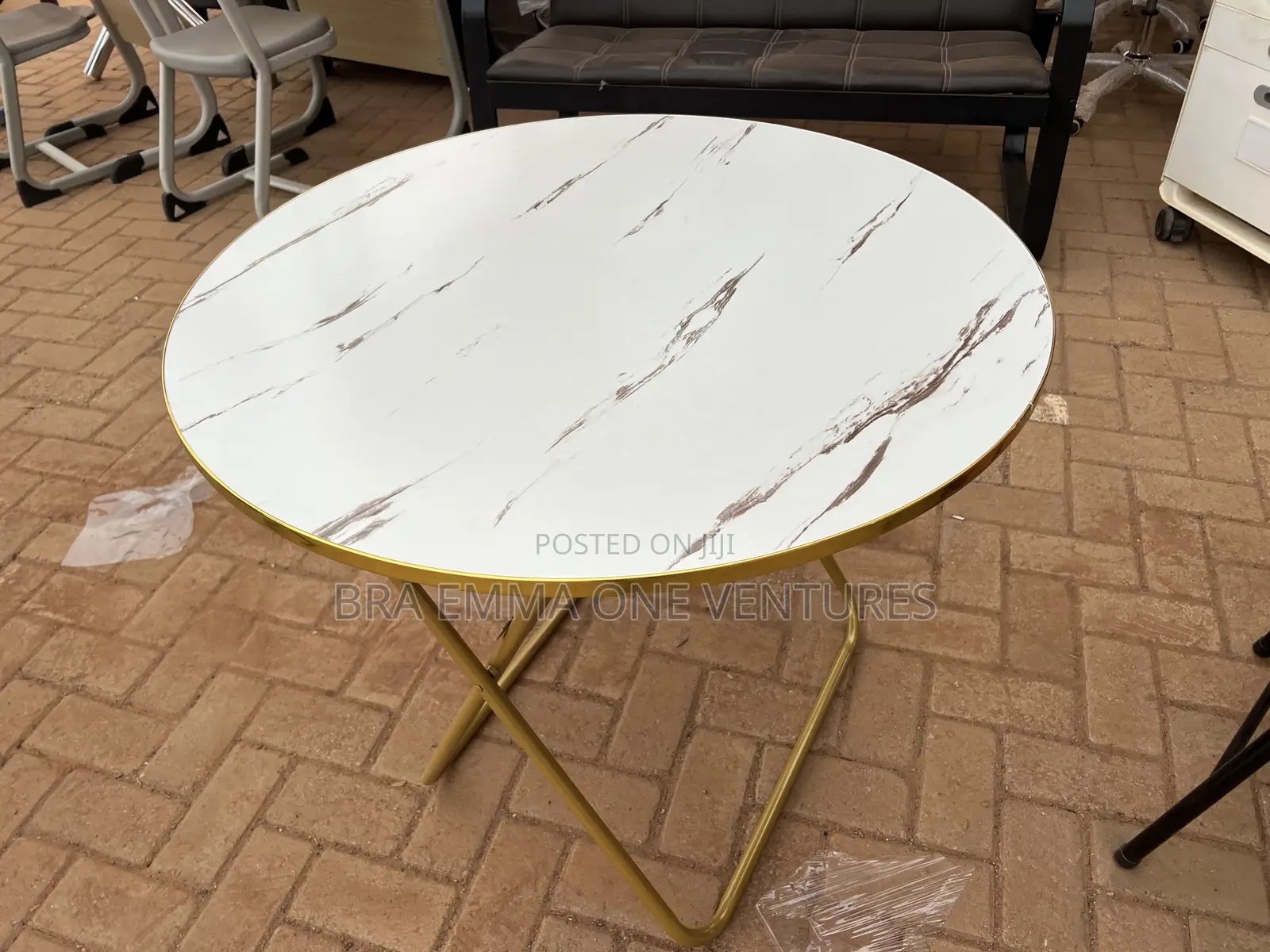 80x80 Foldable Table