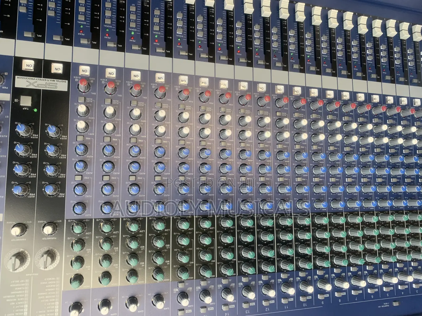 Mg 240- 24 Channel Raw Mixer 24 /Yamaha