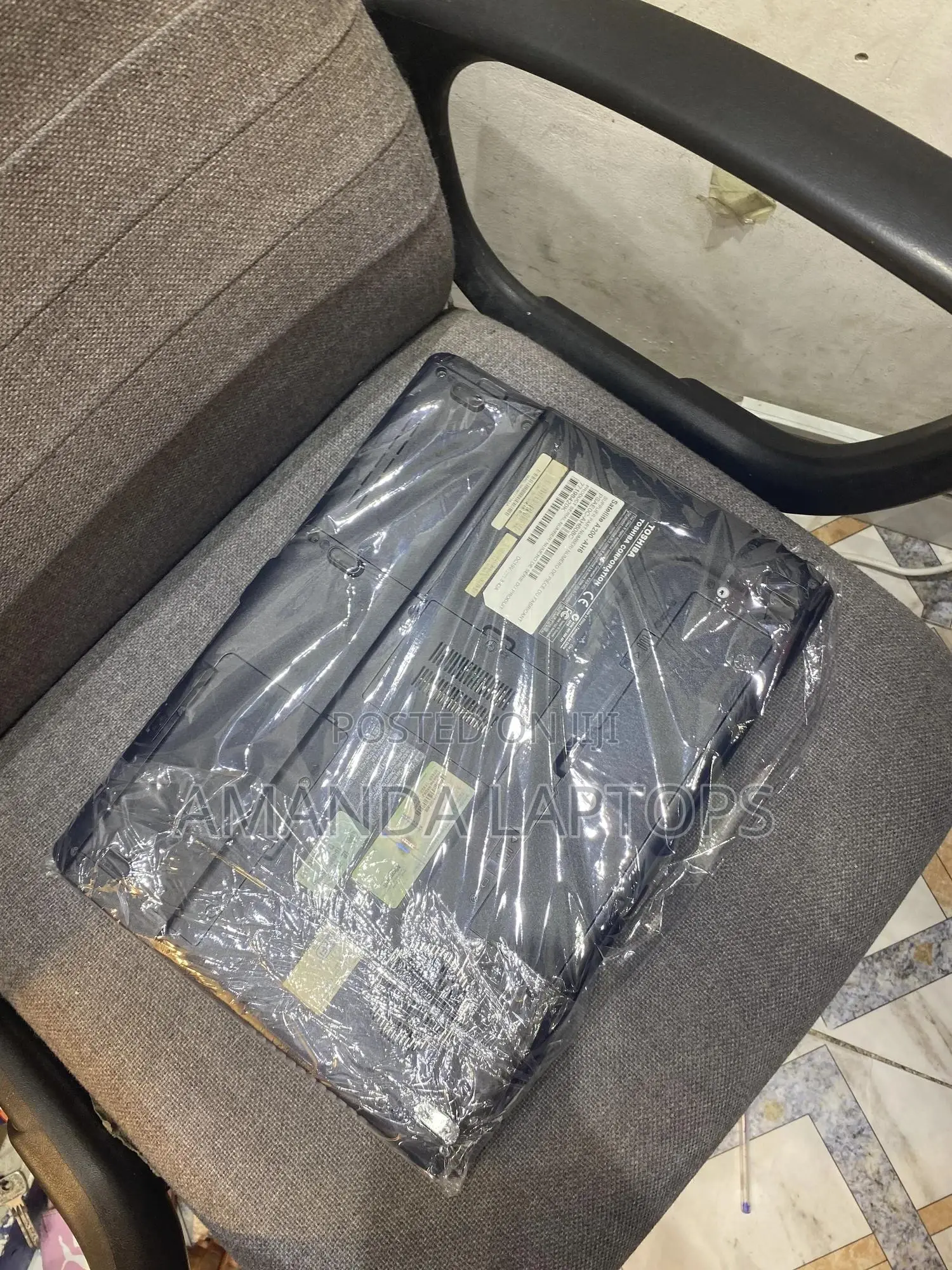 New Laptop Toshiba Satellite A350 4GB Intel Core 2 Duo HDD 16 GB