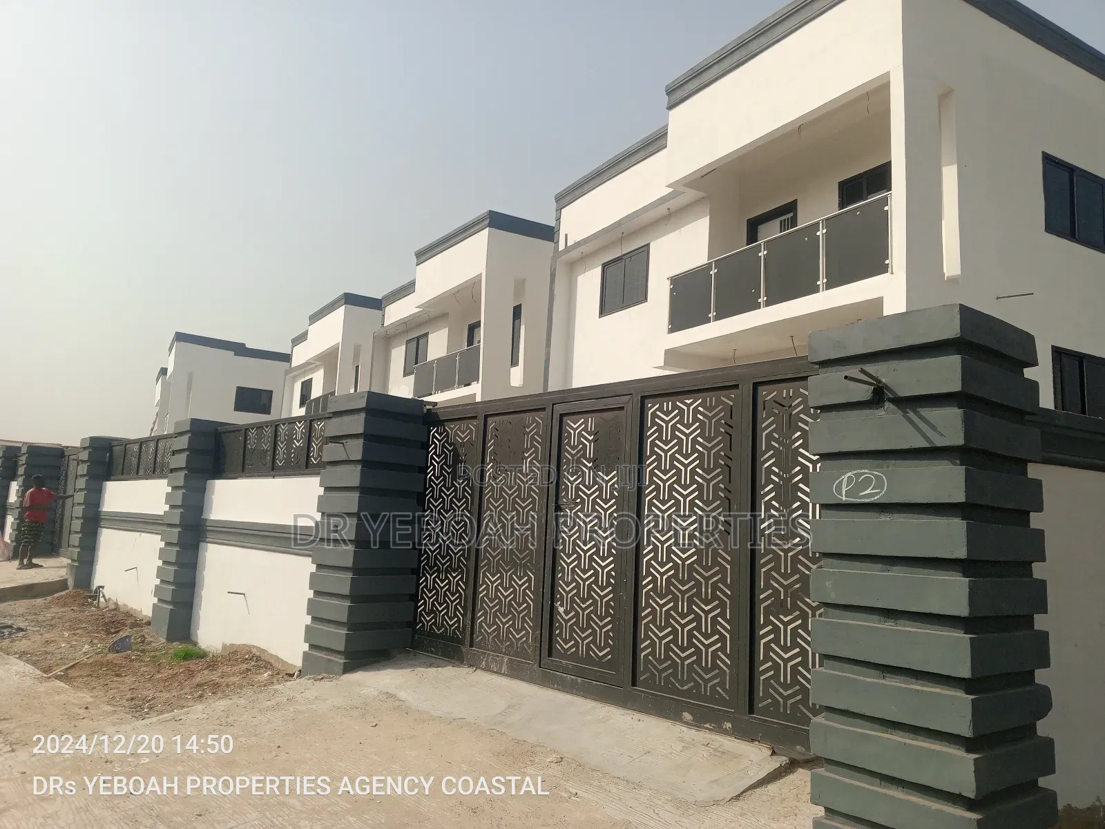 4bdrm Duplex in Spintex:- 4 Bedrooms for sale