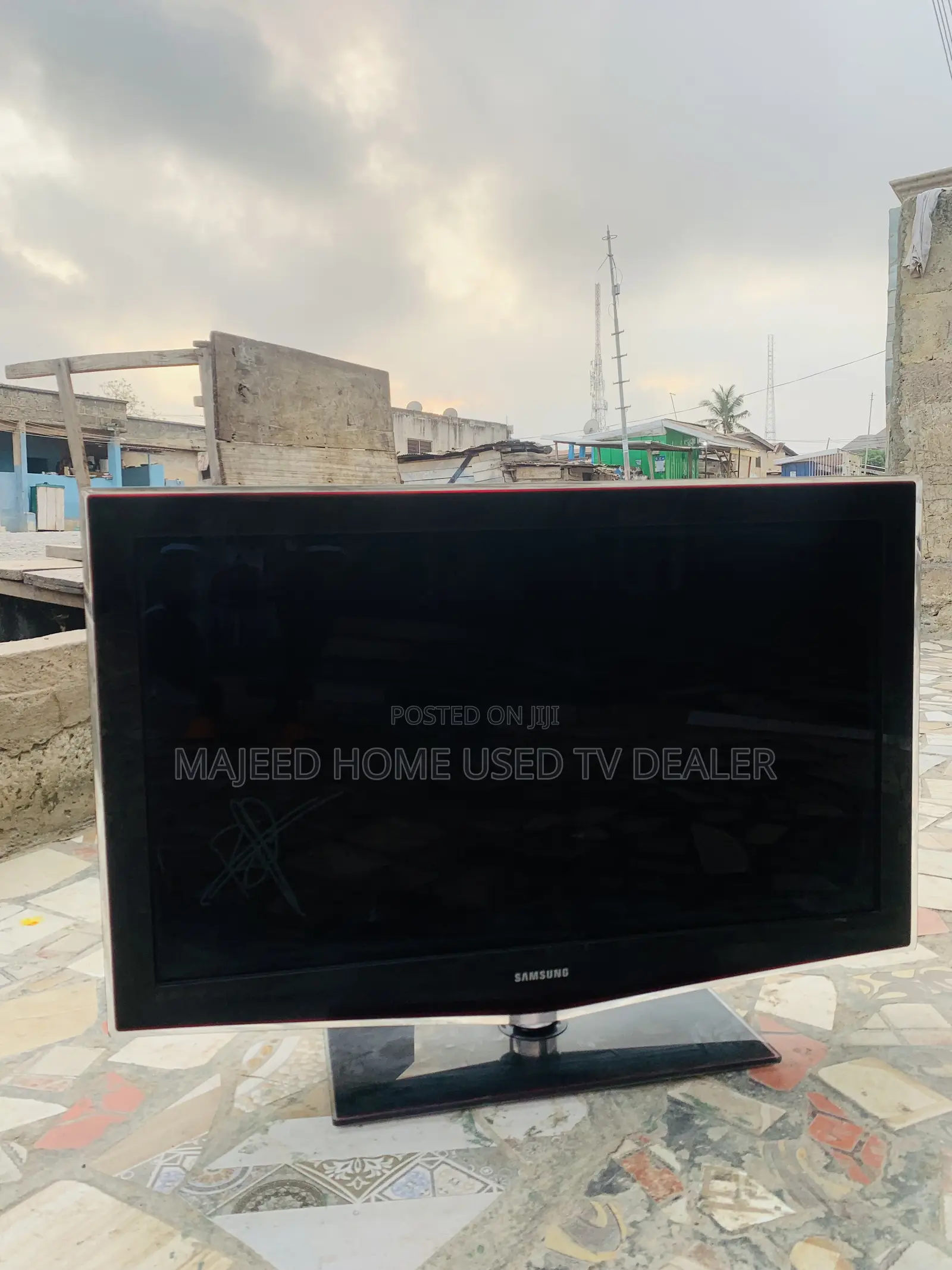 42inches Samsung LCD Tv