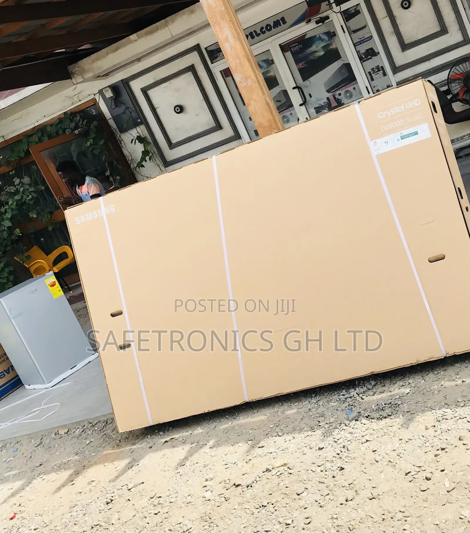 UHD Crystal Samsung Led 98 Inch Smart DU90 Tv